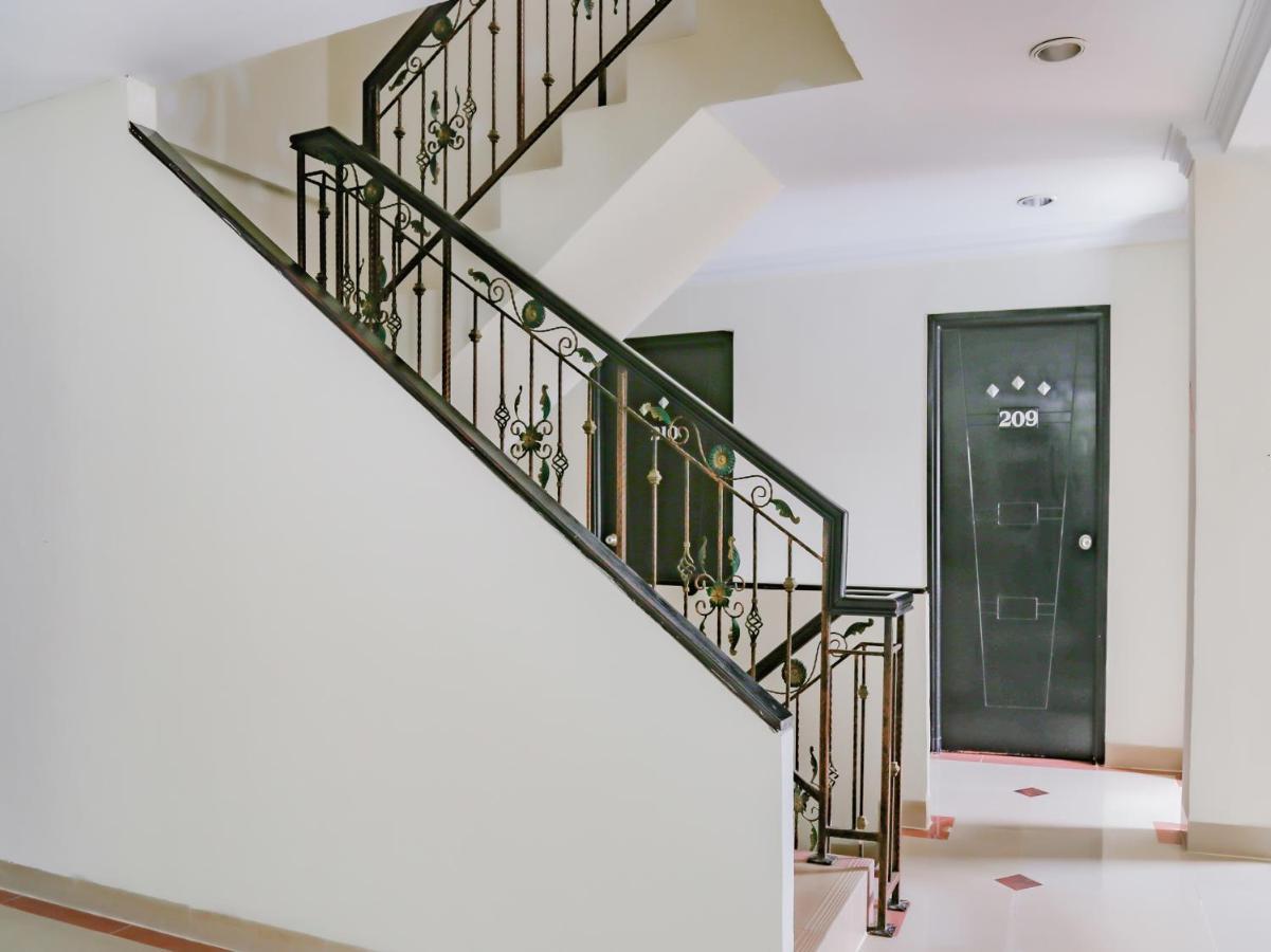 Oyo 90269 Hotel Indorasa 2 Jodoh  Ngoại thất bức ảnh