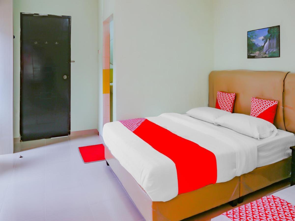 Oyo 90269 Hotel Indorasa 2 Jodoh  Ngoại thất bức ảnh